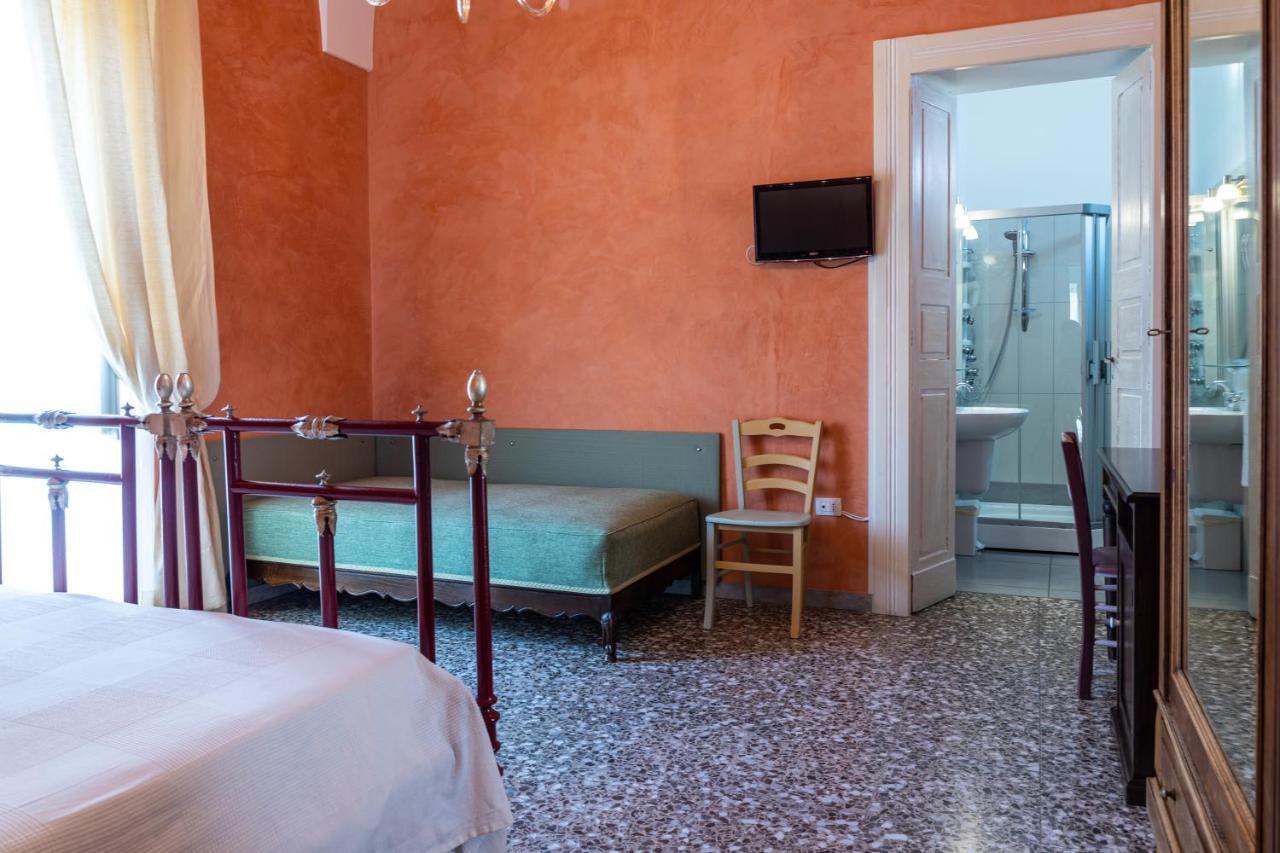 Palazzo Dante Bed & Breakfast Alliste Ngoại thất bức ảnh